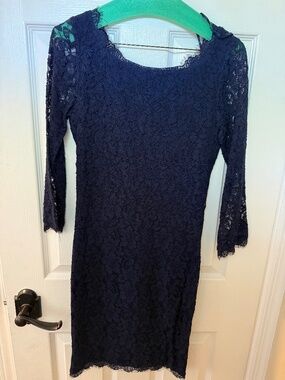 Diane Von Furstenberg Zarita Lace Dress, Navy. Size 4